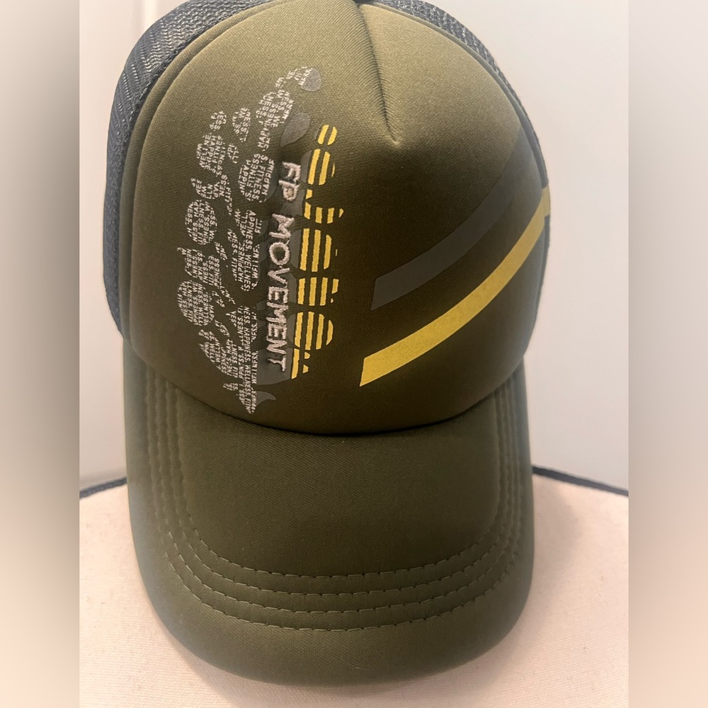 Free People Movement Trucker Hat – Olive Green Mesh Snapback nwot